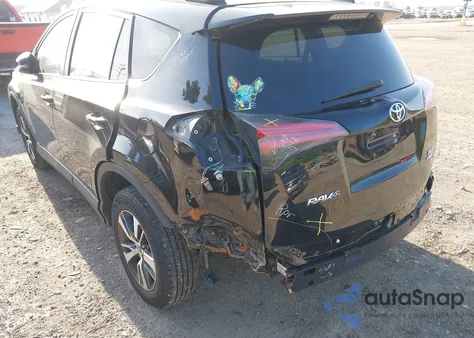 2016 Toyota Rav4 Xle z USA, uszkodzony, nr VIN 2T3RFREV6GW494319